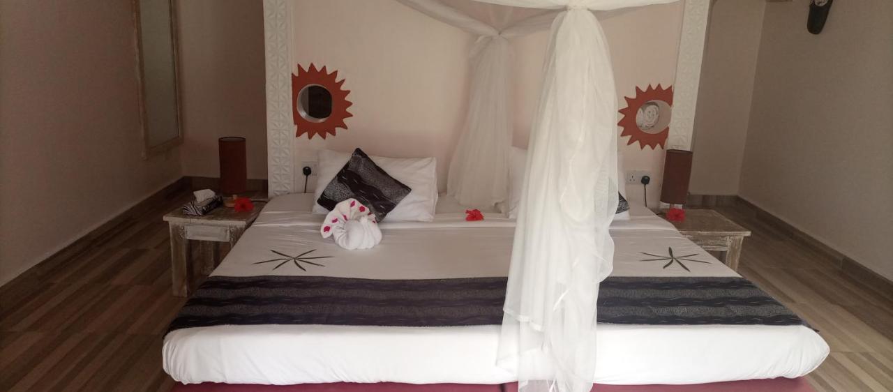 Eleven Pearl Boutique Hotel & Spa Praia de Diani Exterior foto