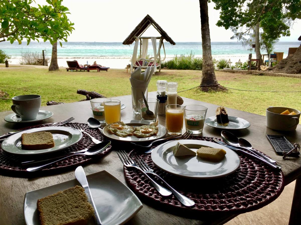 Eleven Pearl Boutique Hotel & Spa Praia de Diani Exterior foto