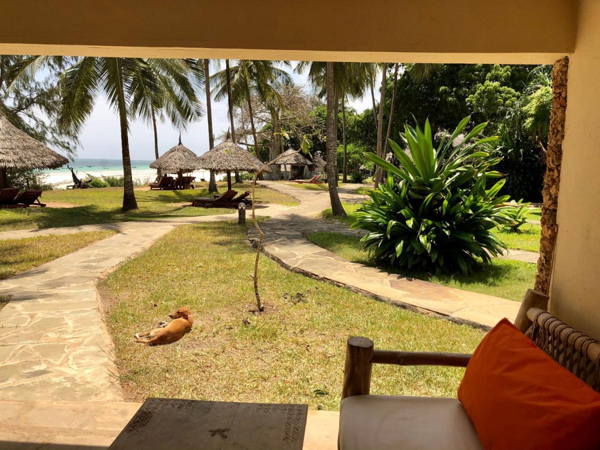 Eleven Pearl Boutique Hotel & Spa Praia de Diani Exterior foto