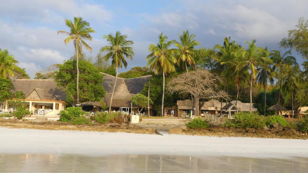 Eleven Pearl Boutique Hotel & Spa Praia de Diani Exterior foto