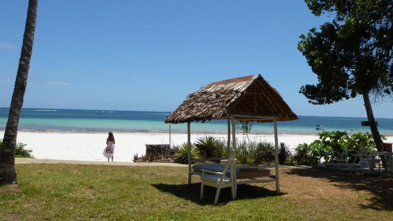 Eleven Pearl Boutique Hotel & Spa Praia de Diani Exterior foto
