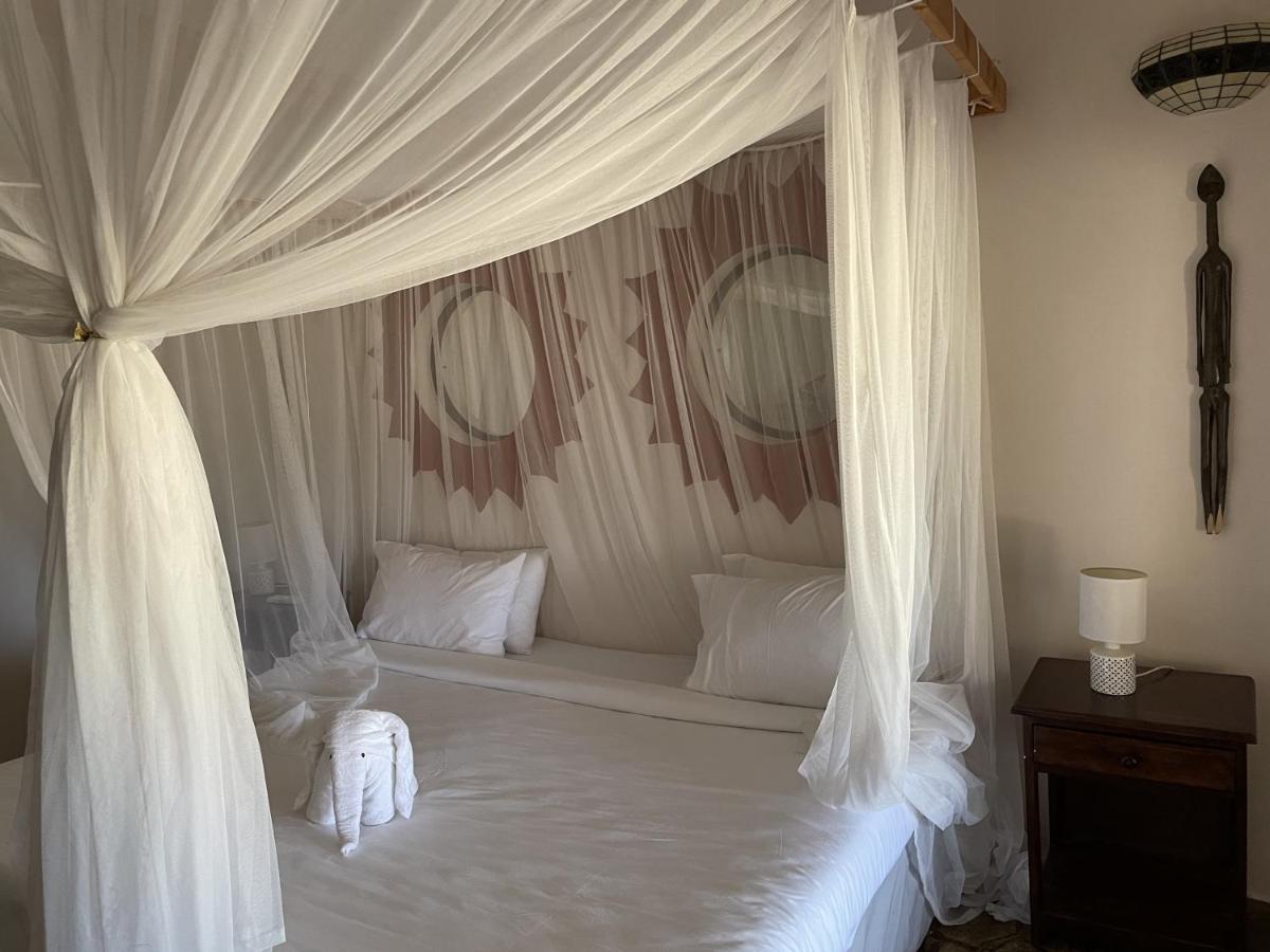 Eleven Pearl Boutique Hotel & Spa Praia de Diani Exterior foto
