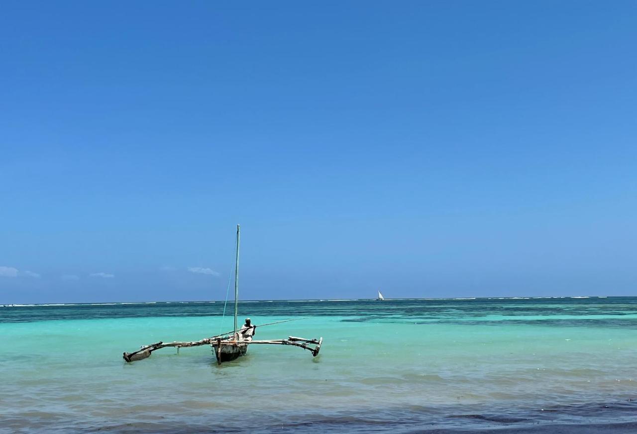 Eleven Pearl Boutique Hotel & Spa Praia de Diani Exterior foto
