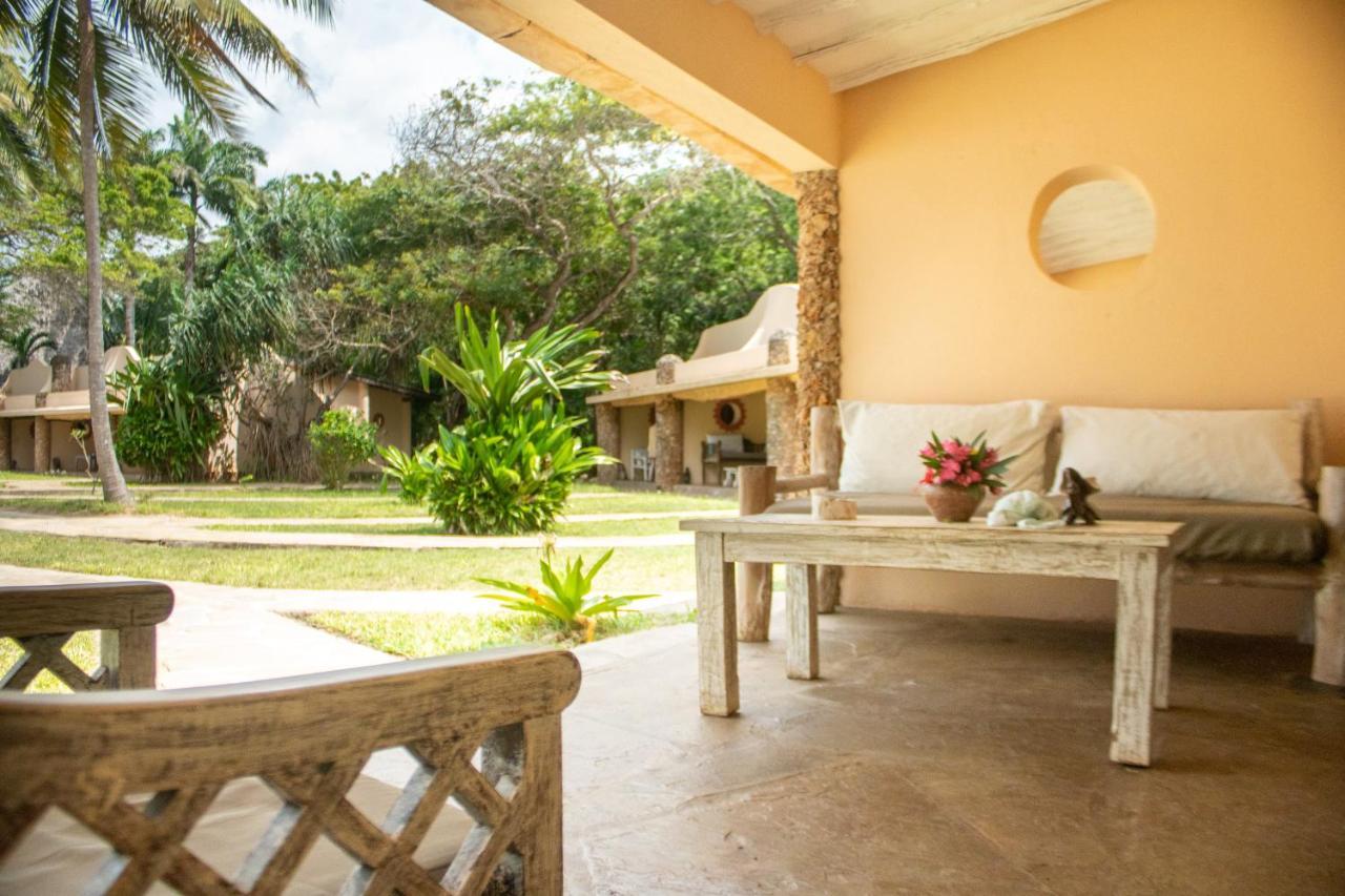 Eleven Pearl Boutique Hotel & Spa Praia de Diani Exterior foto