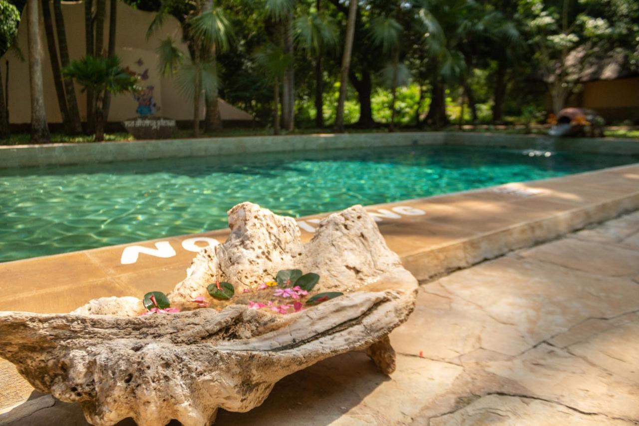 Eleven Pearl Boutique Hotel & Spa Praia de Diani Exterior foto